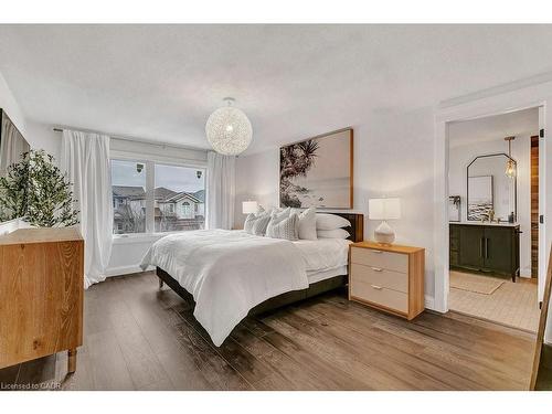 62 Tottenham Street, Kitchener, ON - Indoor Photo Showing Bedroom