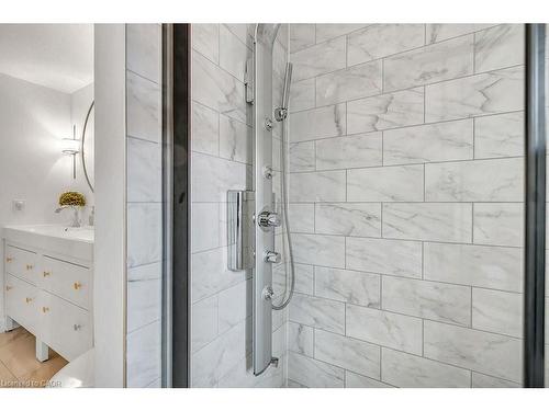 62 Tottenham Street, Kitchener, ON - Indoor Photo Showing Bathroom