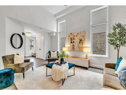 62 Tottenham Street, Kitchener, ON - Indoor Photo Showing Living Room