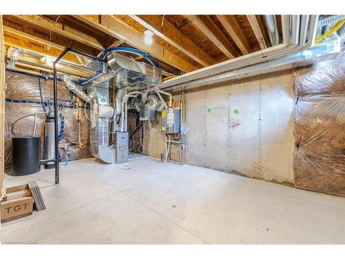 70-10 Birmingham Drive, Cambridge, ON - Indoor Photo Showing Basement