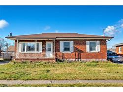 662 Harriet Street  Welland, ON L3B 2J3