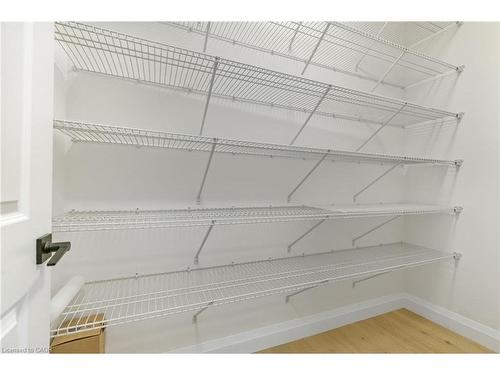 236 Mount Pleasant Street, Brantford, ON - Indoor With Storage