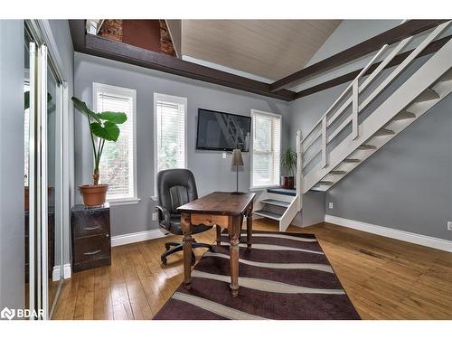 19 Oxford Street, Hamilton, ON - Indoor Photo Showing Office