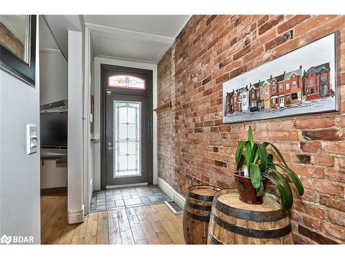 19 Oxford Street, Hamilton, ON - Indoor Photo Showing Other Room