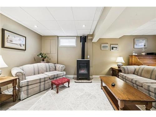2210 Heidi Avenue, Burlington, ON - Indoor Photo Showing Basement