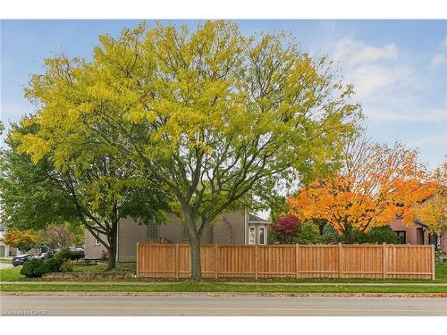 2210 Heidi Avenue, Burlington, ON - Outdoor