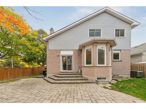 2210 Heidi Avenue, Burlington, ON - Outdoor