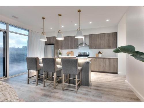 602-50 Grand Avenue S, Cambridge, ON - Indoor