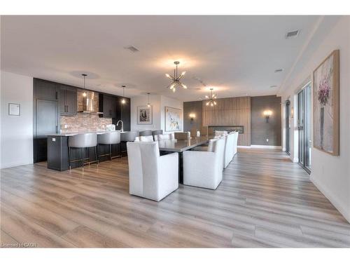 602-50 Grand Avenue S, Cambridge, ON - Indoor Photo Showing Kitchen