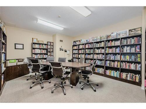 1107-5090 Pinedale Avenue, Burlington, ON - Indoor Photo Showing Office