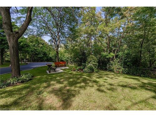 1107-5090 Pinedale Avenue, Burlington, ON - Outdoor