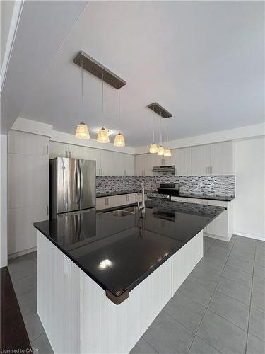 51 Pointer Street, Cambridge, ON - Indoor Photo Showing Other Room