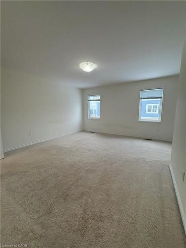 51 Pointer Street, Cambridge, ON - Indoor Photo Showing Other Room