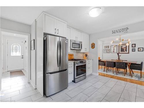 1177 Bellview Street, Burlington, ON - Indoor Photo Showing Kitchen