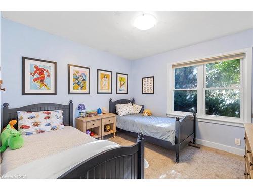 1177 Bellview Street, Burlington, ON - Indoor Photo Showing Bedroom
