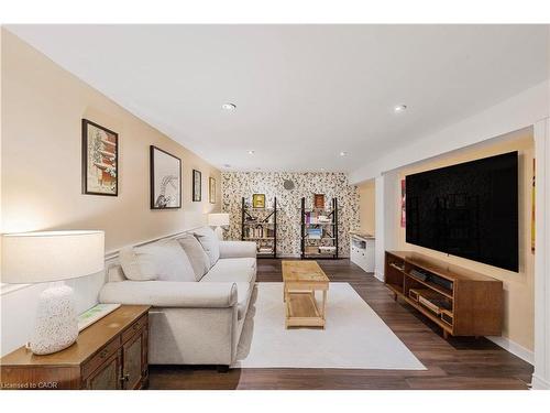 1177 Bellview Street, Burlington, ON - Indoor Photo Showing Living Room