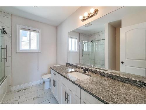 5-1261 Mohawk Road W, Ancaster, ON - Indoor Photo Showing Bathroom