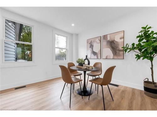 20 Hill Street, Hamilton, ON - Indoor Photo Showing Dining Room