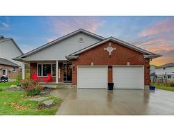 1 Edgewood Court  Wellesley, ON N0B 2T0