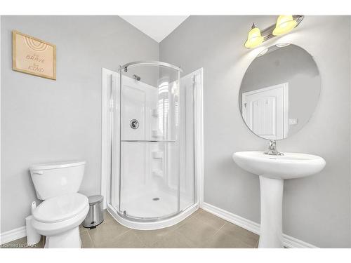 77W-77 Westminster Crescent, Fergus, ON - Indoor Photo Showing Bathroom