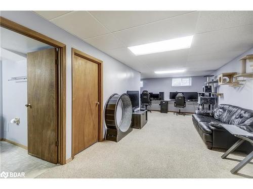 211 East 8Th Street, Hamilton, ON - Indoor