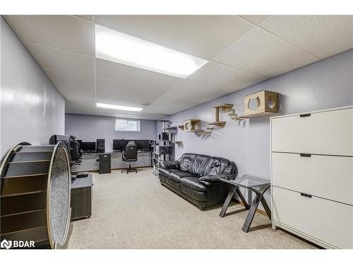 211 East 8Th Street, Hamilton, ON - Indoor