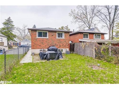 211 East 8Th Street, Hamilton, ON - Outdoor