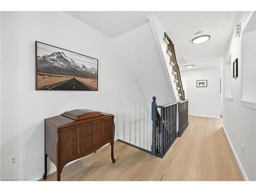 45-470 Beach Boulevard, Hamilton, ON - Indoor Photo Showing Other Room