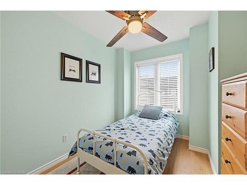 45-470 Beach Boulevard, Hamilton, ON - Indoor Photo Showing Bedroom