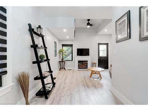 7 Homewood Avenue, Hamilton, ON - Indoor With Fireplace