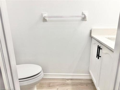 D-297 Main Street, Grimsby, ON - Indoor Photo Showing Bathroom