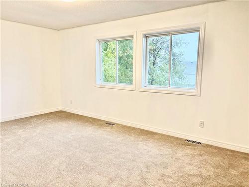 D-297 Main Street, Grimsby, ON - Indoor Photo Showing Other Room