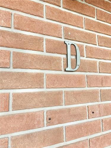 D-297 Main Street, Grimsby, ON - Indoor Photo Showing Other Room