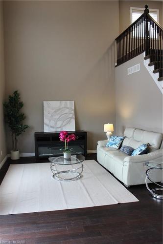 561 Thomas Slee Drive, Kitchener, ON - Indoor