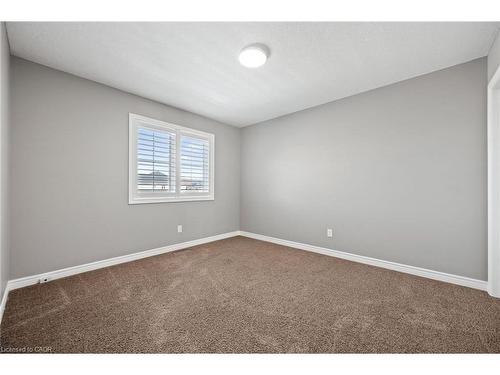 561 Thomas Slee Drive, Kitchener, ON - Indoor Photo Showing Other Room