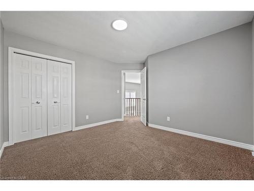 561 Thomas Slee Drive, Kitchener, ON - Indoor Photo Showing Other Room