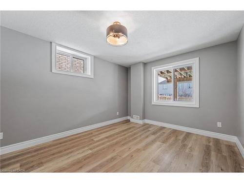 561 Thomas Slee Drive, Kitchener, ON - Indoor Photo Showing Other Room