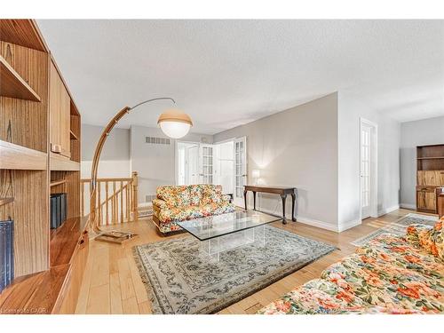 3465 Rubens Court, Burlington, ON - Indoor