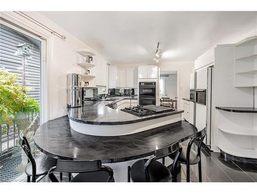 3465 Rubens Court, Burlington, ON - Indoor