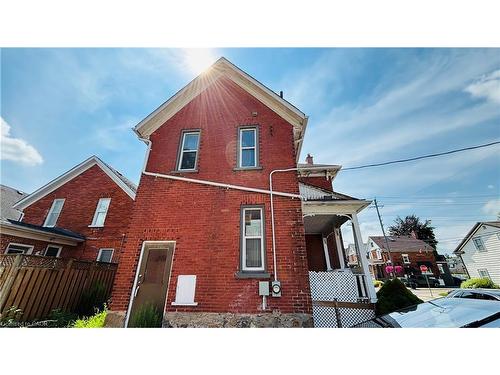 30 Regina Street N, Waterloo, ON - Outdoor