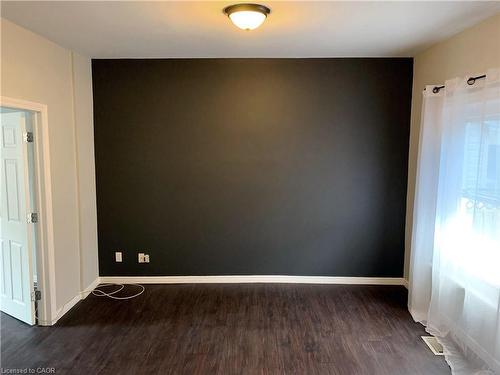 50 Sanford Avenue S, Hamilton, ON - Indoor Photo Showing Other Room