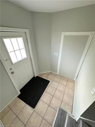 50 Sanford Avenue S, Hamilton, ON - Indoor Photo Showing Other Room