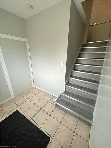 50 Sanford Avenue S, Hamilton, ON - Indoor Photo Showing Other Room