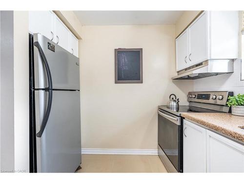 101-4872 Valley Way, Niagara Falls, ON - Indoor Photo Showing Kitchen