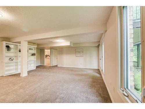 670 Salzburg Drive, Waterloo, ON - Indoor Photo Showing Other Room