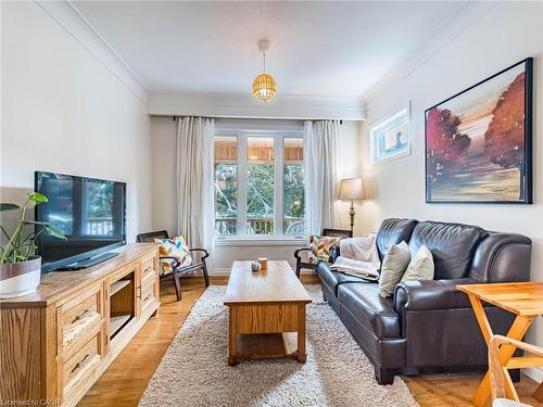 458 Dundurn Street S, Hamilton, ON - Indoor Photo Showing Living Room