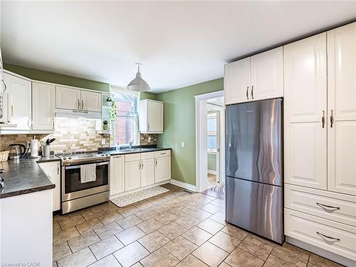 458 Dundurn Street S, Hamilton, ON - Indoor Photo Showing Kitchen