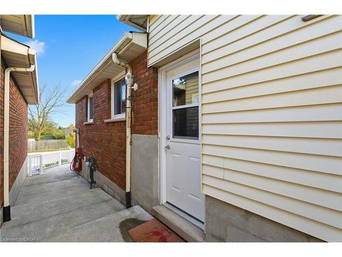 146 Lavina Crescent, Hamilton, ON - Outdoor With Exterior