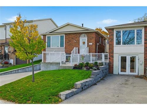 146 Lavina Crescent, Hamilton, ON - Outdoor