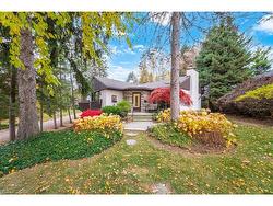 14 Avon Drive  Dundas, ON L9H 3N7